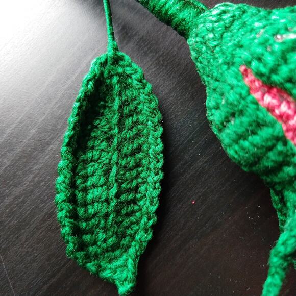 Red Crochet Rosebuds Last Forever 9" long stem rose unique faux flower cottage - Picture 10 of 15